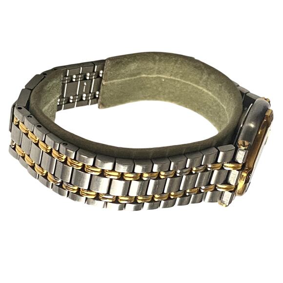 Authentic Gucci Women's Two-Tone Stainless Steel 25mm Watch - Picture 4 of 16